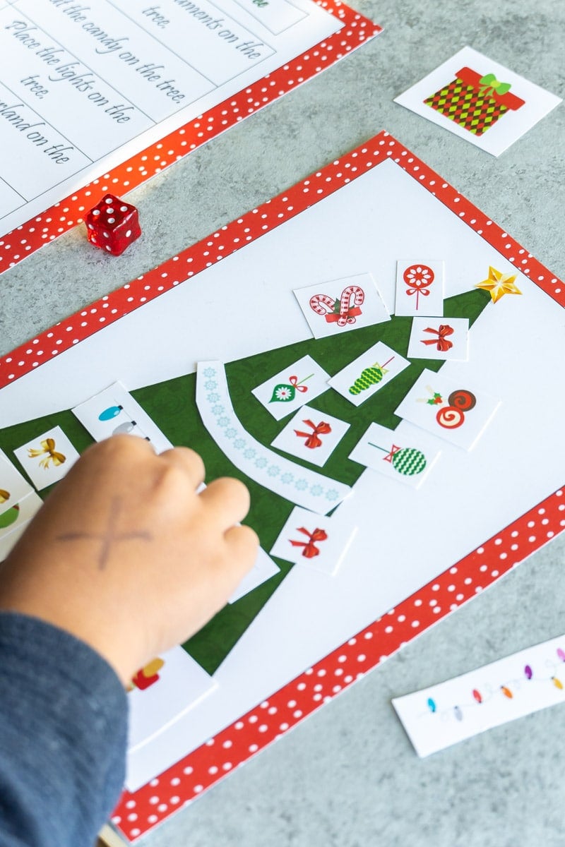 Roll a Christmas tree dice game