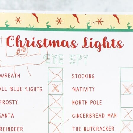 Printable Christmas light scavenger hunt complete with all sorts of fun light displays to look for!