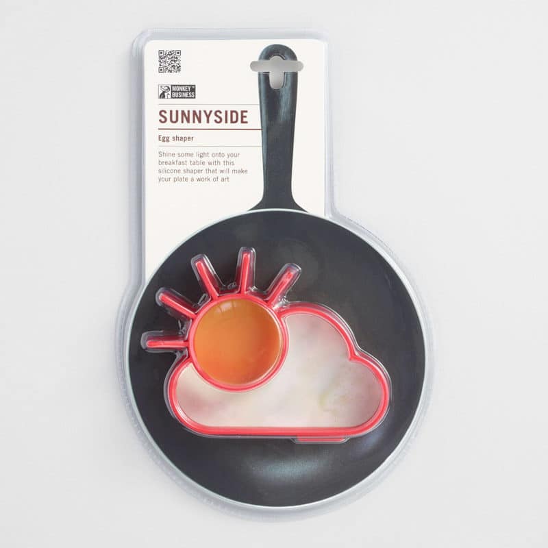 A frying pan is one of the best gifts for foodies
