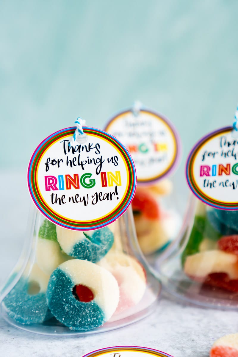 ring in the new year party favors