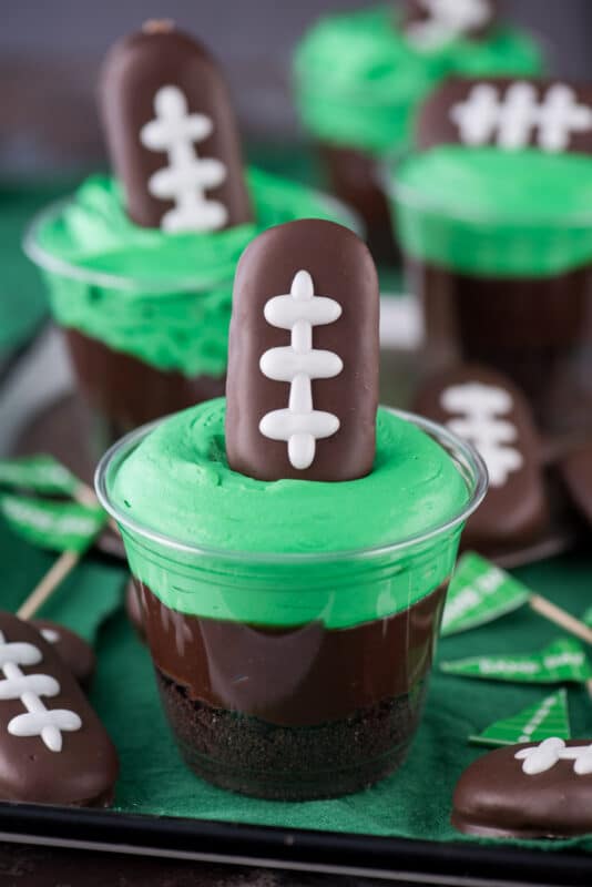 Cute Super Bowl dessert ideas