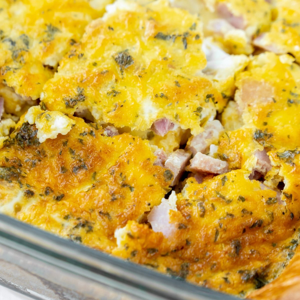 Easy Breakfast Casserole with Ham