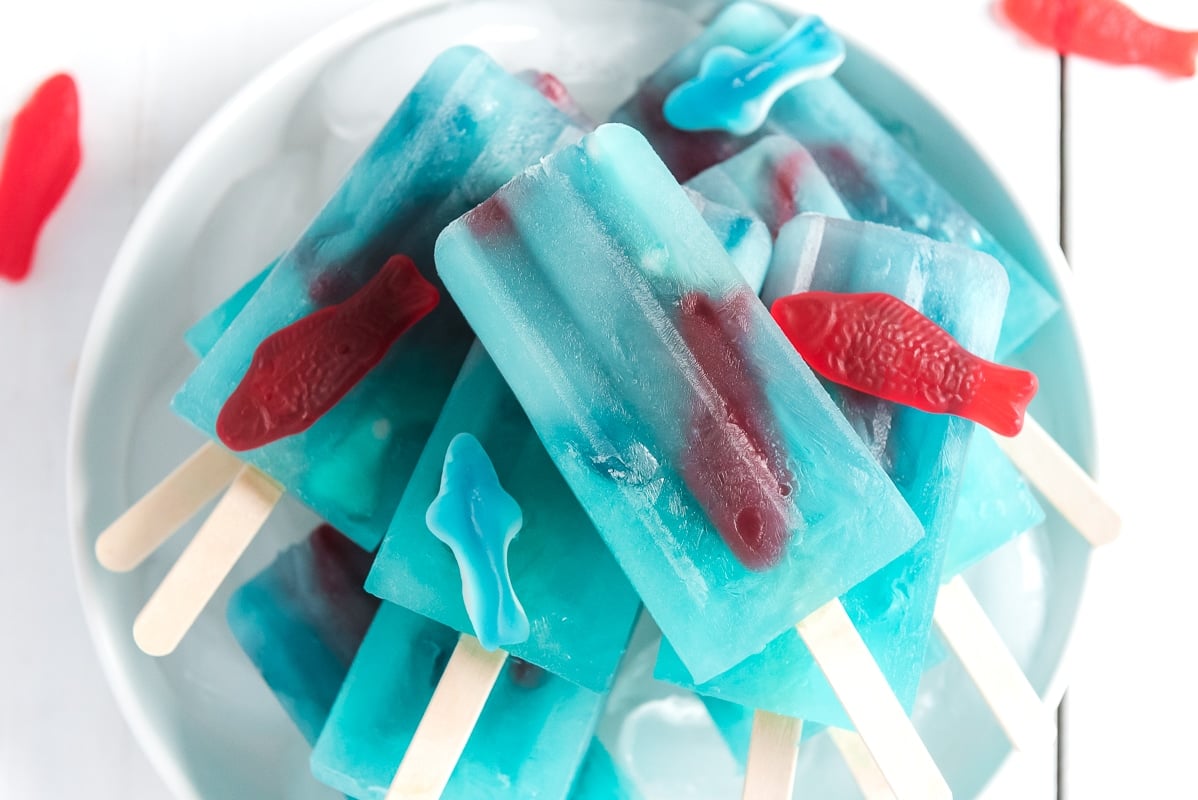 Ocean Blue Lemonade Popsicles