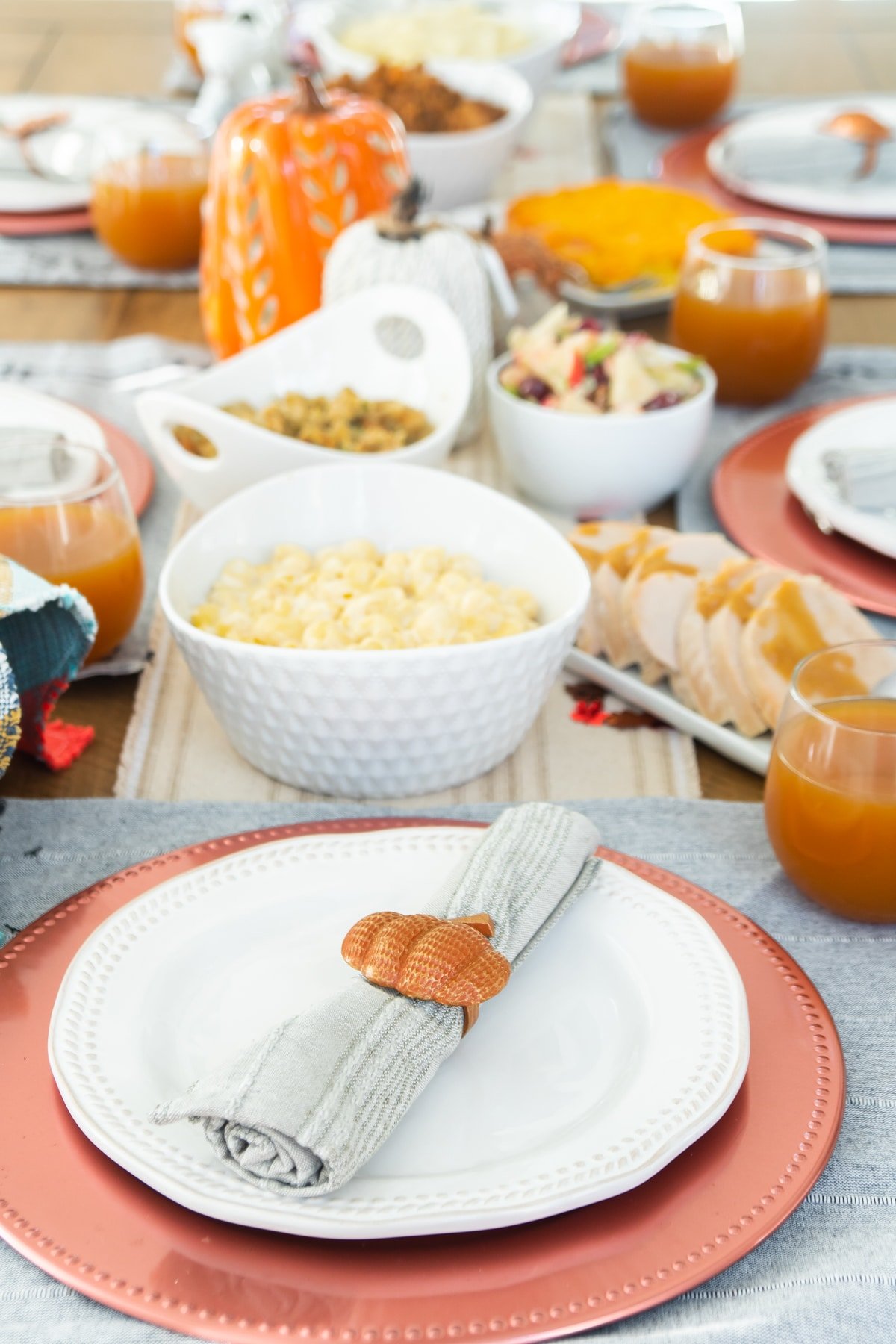 Thanksgiving dinner table