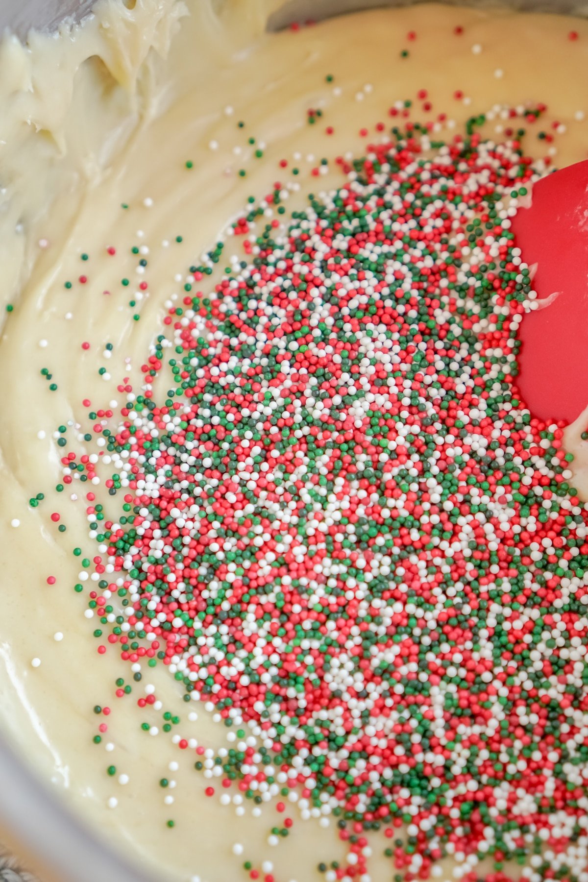 White chocolate fudge mixture with sprinkles