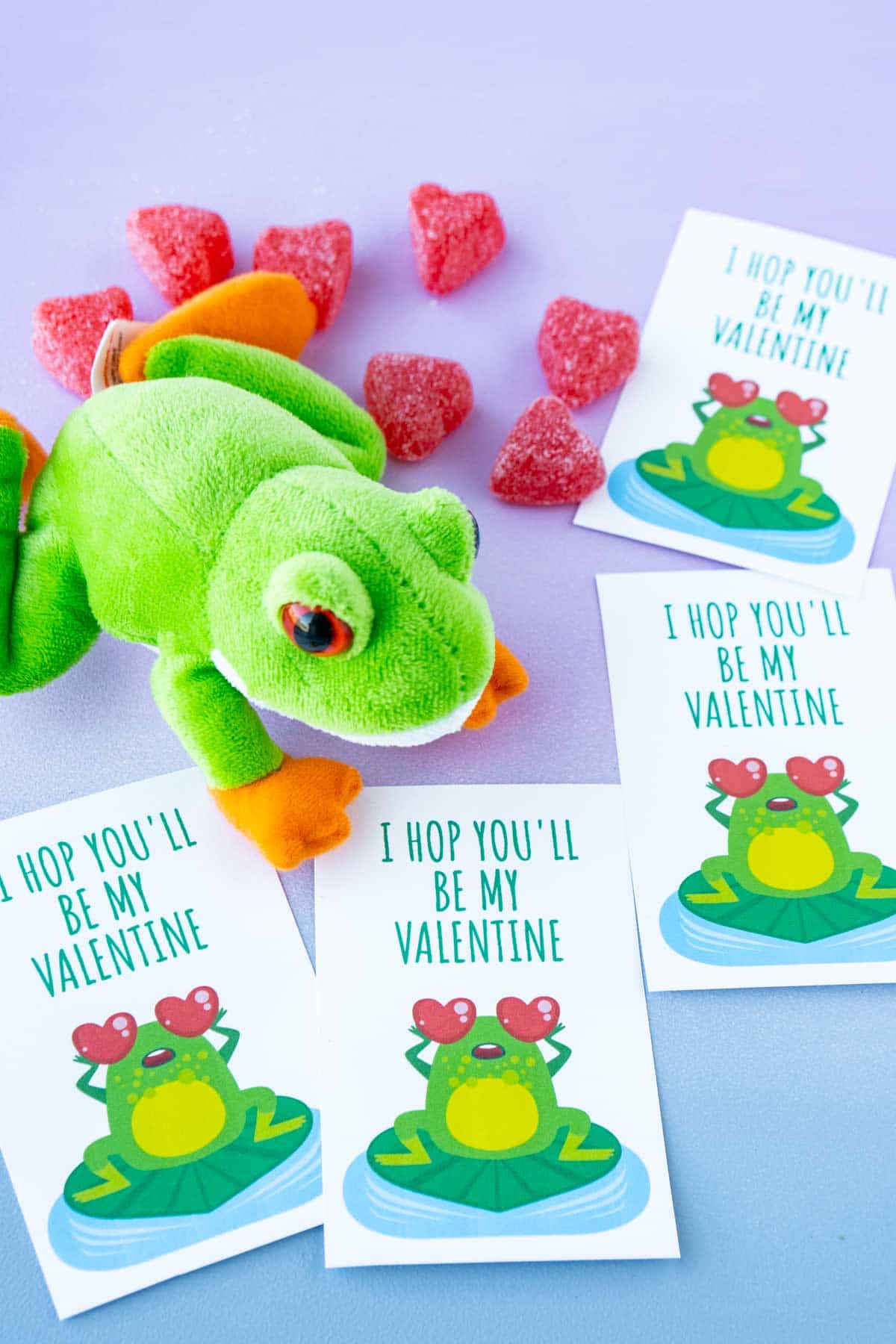 Four frog valentine cards