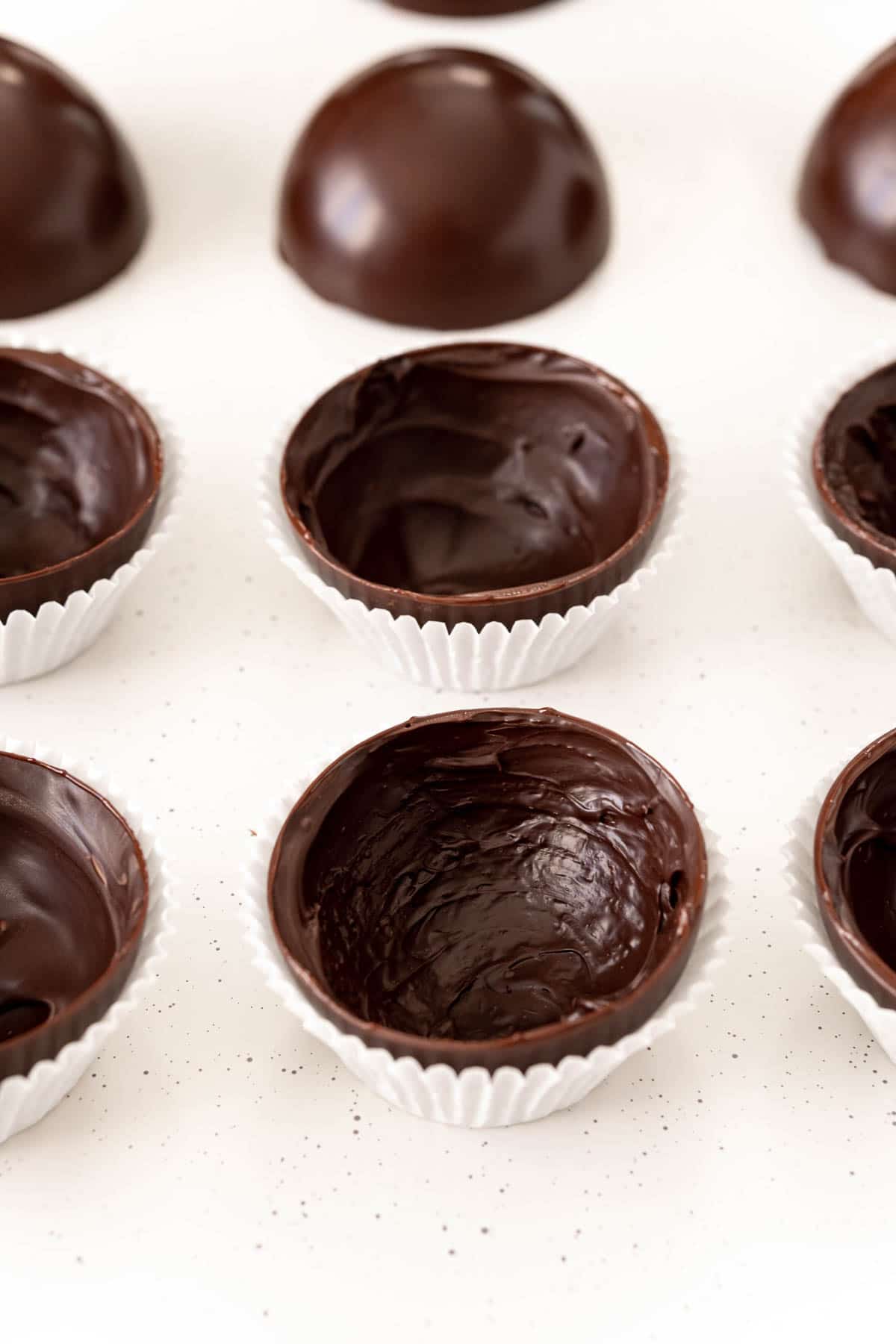 How to Make Hot Chocolate Bombs  Tons of Tricks   - 27