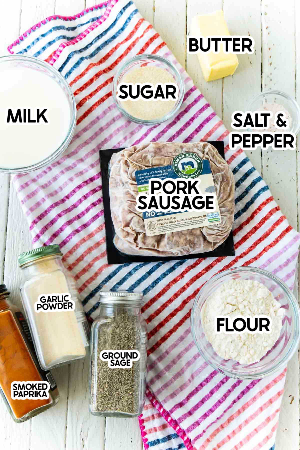 ingredients needed to make sausage gravy with labels