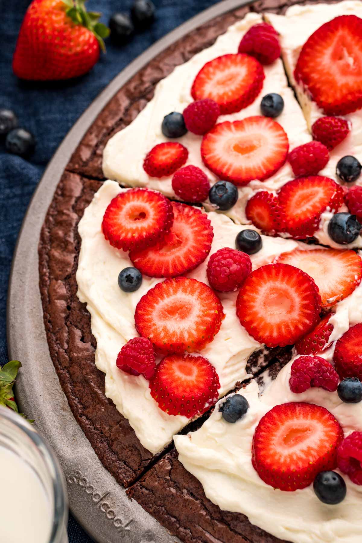 Brownie fruit pizza slice