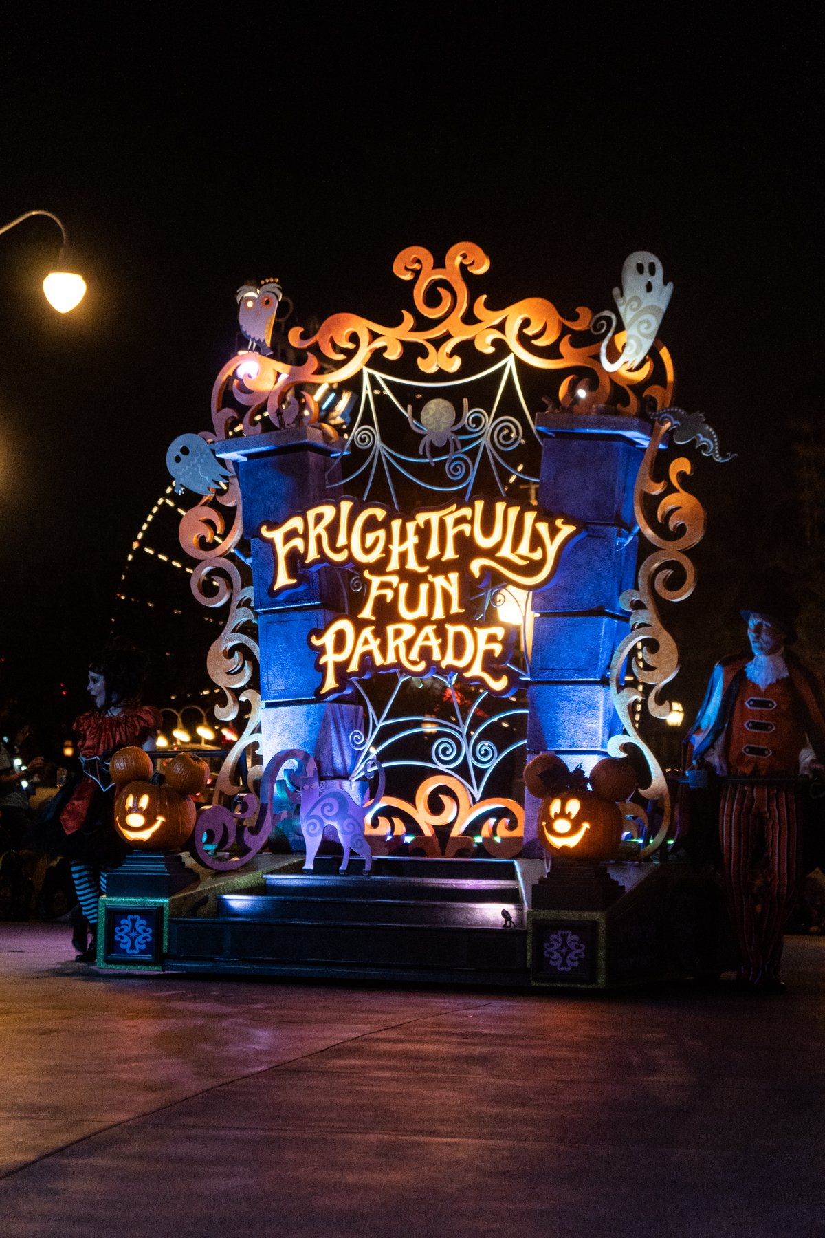 Disneyland Halloween parade float