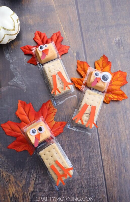turkeys made out of cheese and crackers