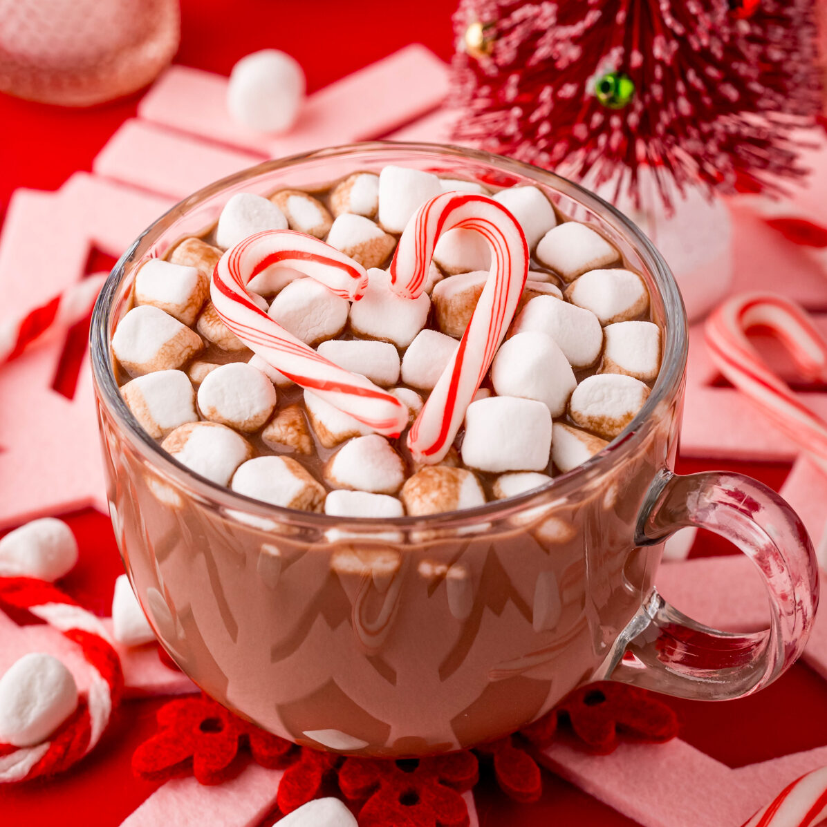 Creamy Peppermint Hot Chocolate Recipe - Play Party Plan