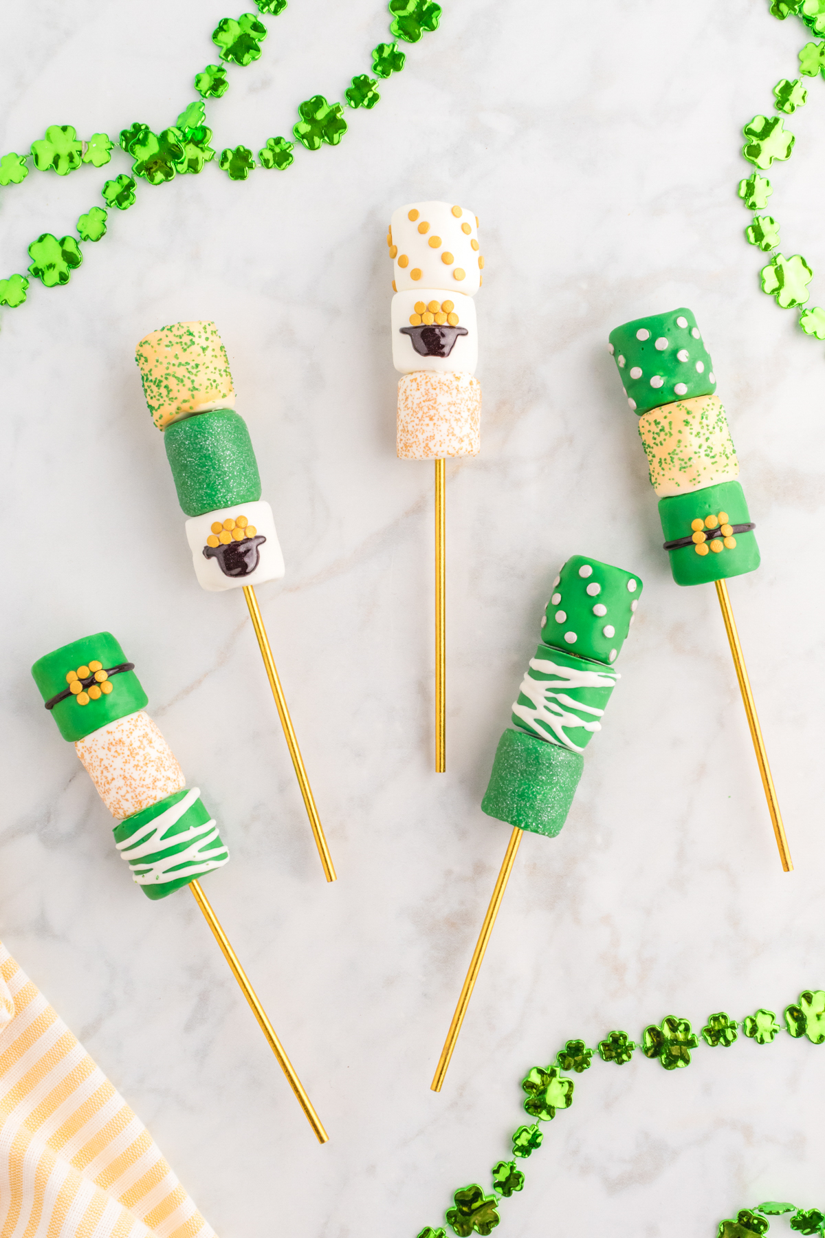 St. Patrick's Day marshmallow pops drying