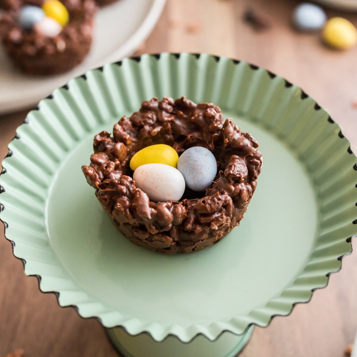 Easy No-Bake Chocolate Nest Recipe