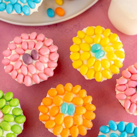 flower cupcakes made with jelly beans
