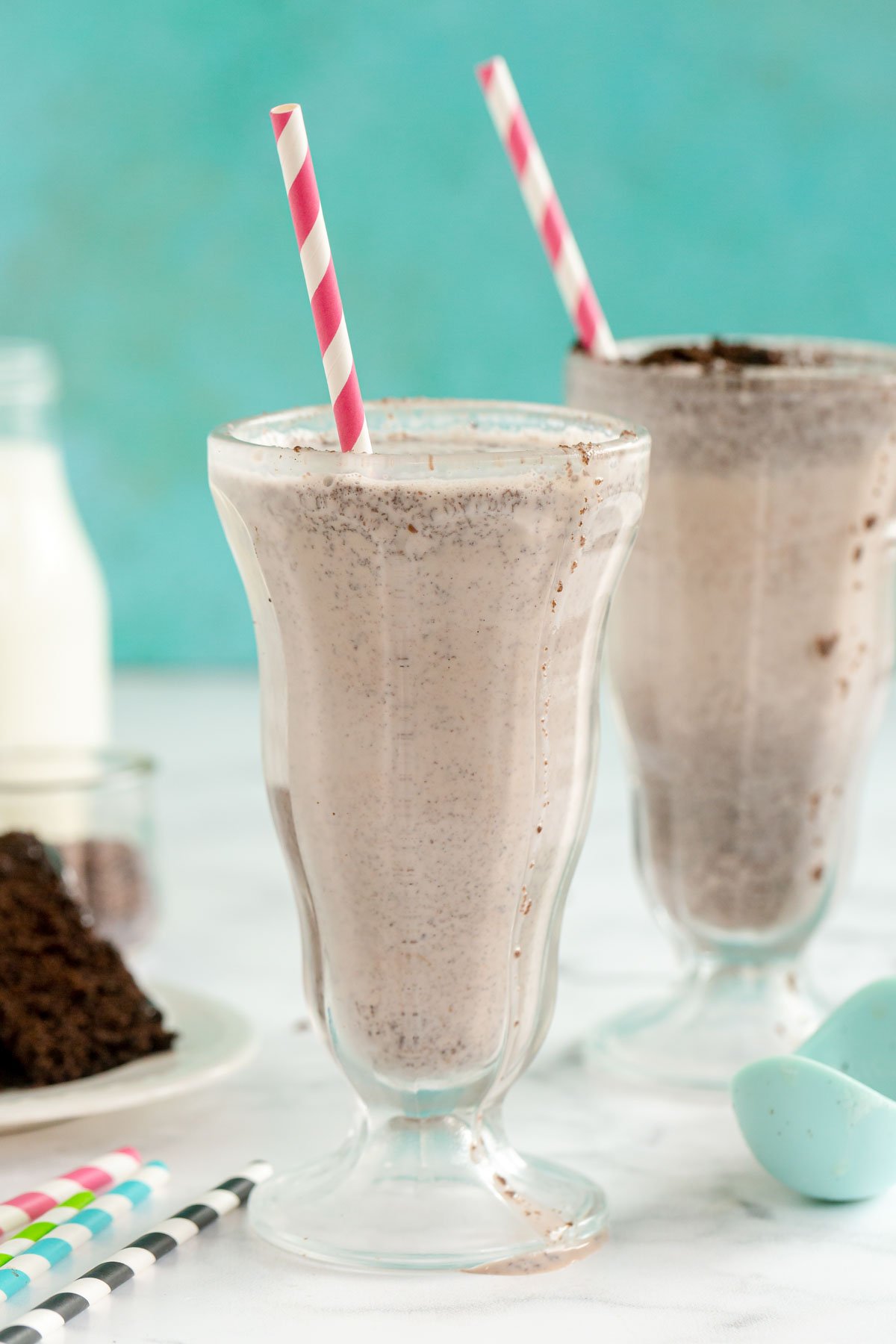 chocolate cake shake in a glass