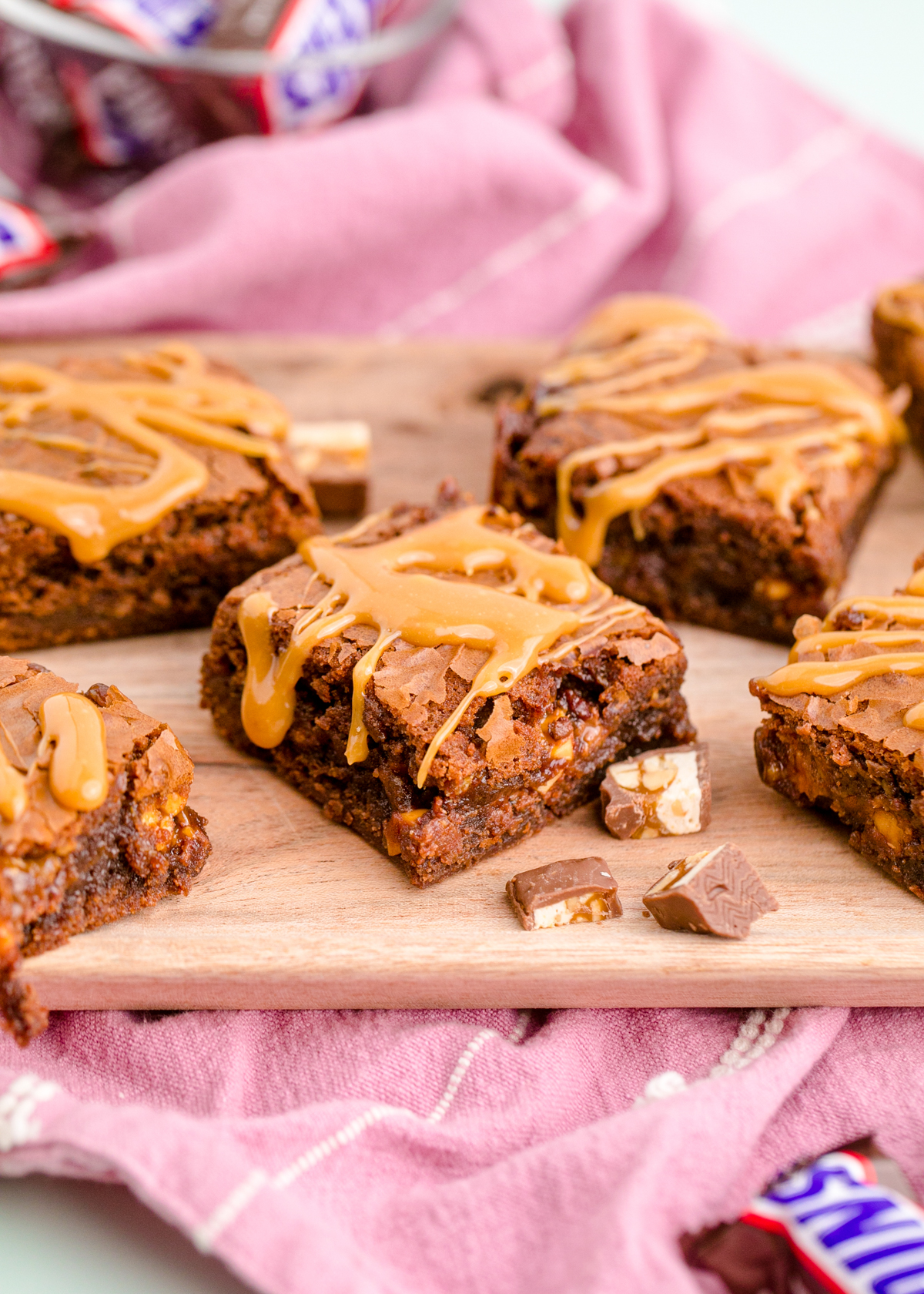 snickers brownies with caramel on top