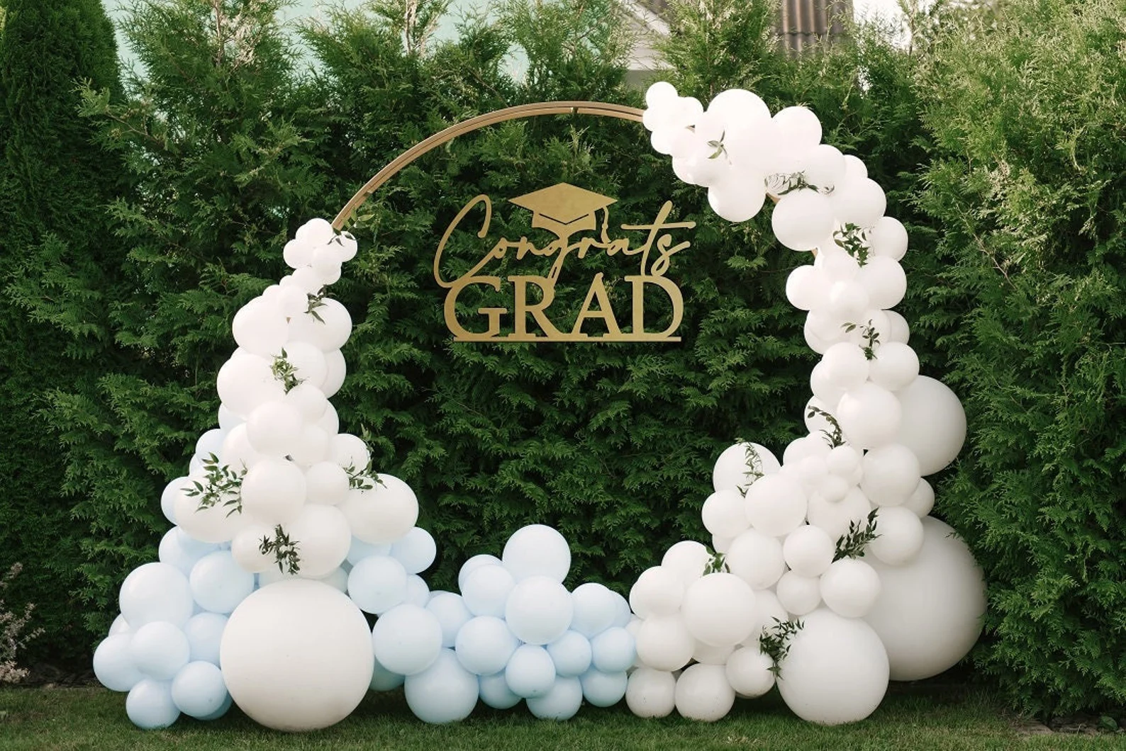 congrats grad sign