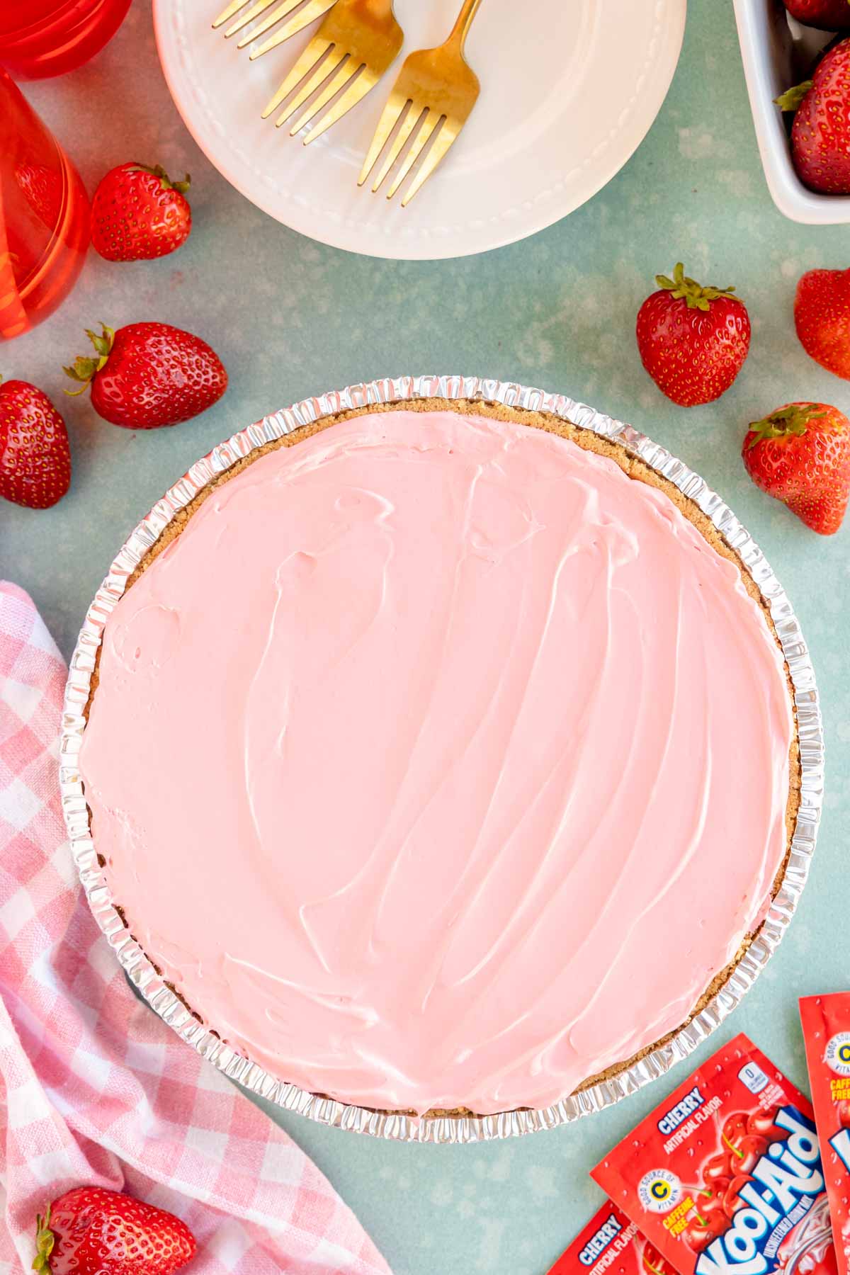 no bake kool aid pie in a pie tin