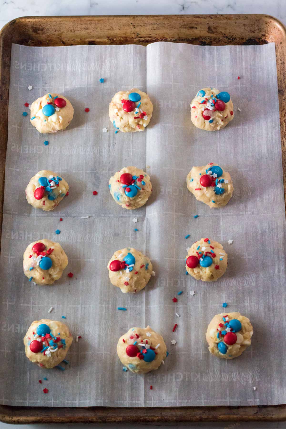 rice krispie cookie balls with M&Ms
