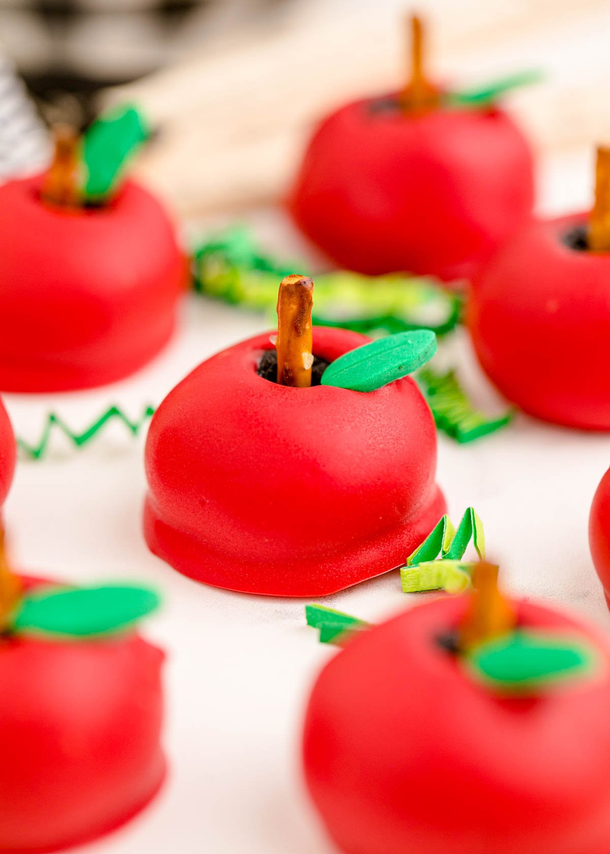 apple shaped no bake Oreo balls