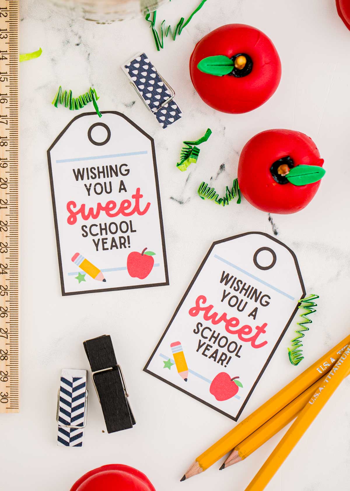 Valentine's Day Teacher Gift with Free Printable Gift Tag - Life