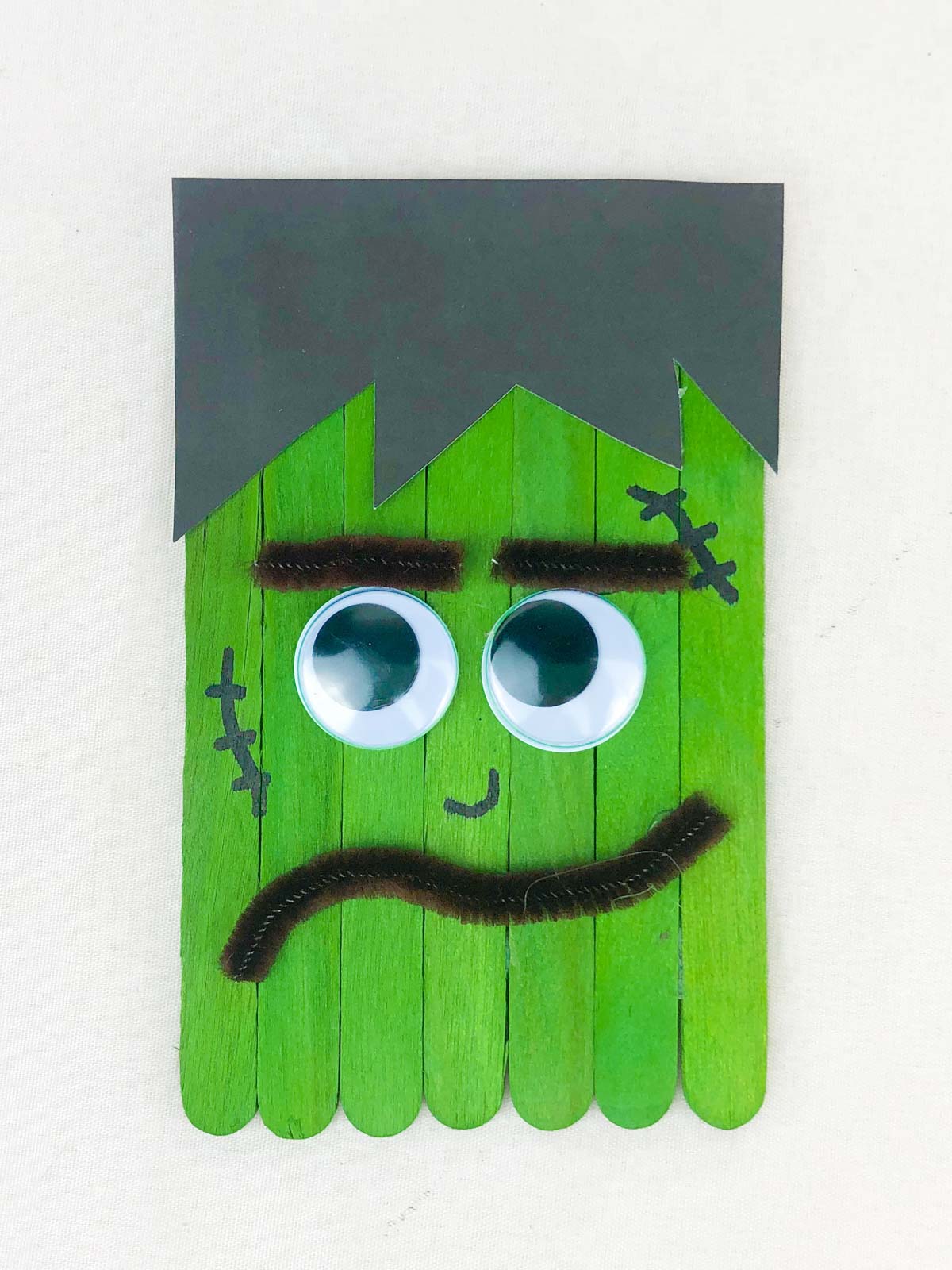 Frankenstein popsicle stick craft