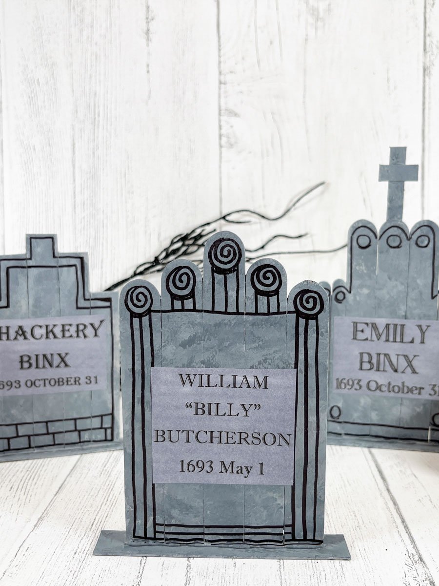 DIY tombstone with Hocus Pocus sayings