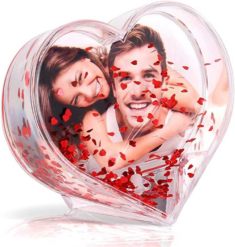 heart picture frame with floating hearts