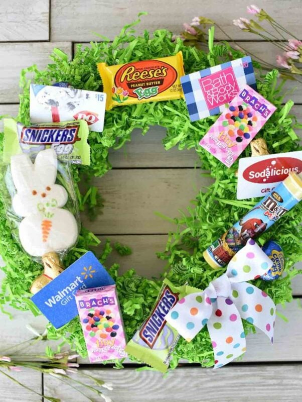 DIY wreath with gift cards