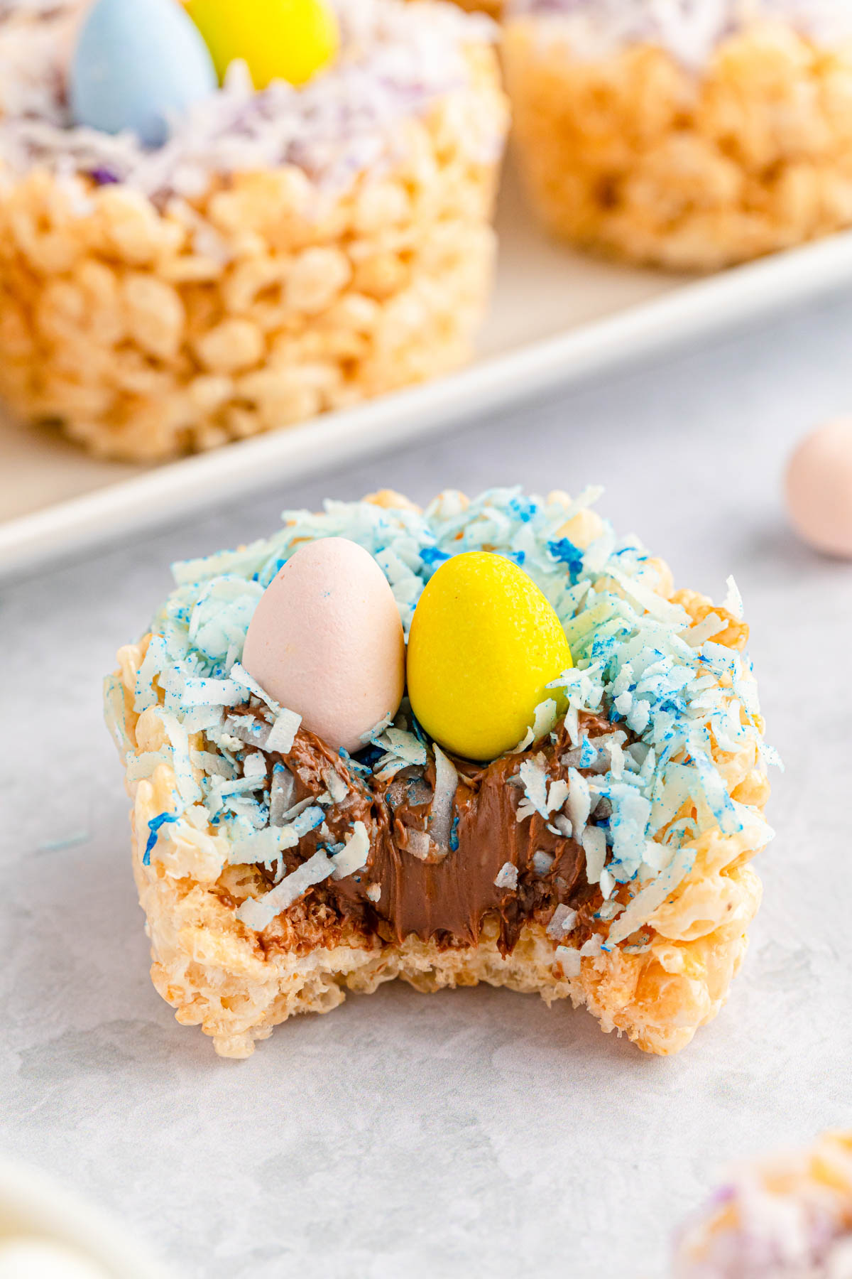 Easter rice krispie nest with Nutella inside
