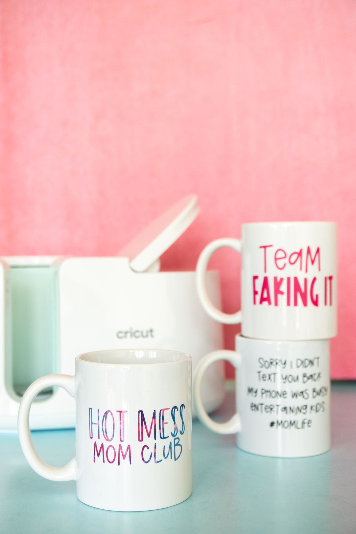 What is the Best Cricut Vinyl for Coffee Mugs? - Play Party Plan