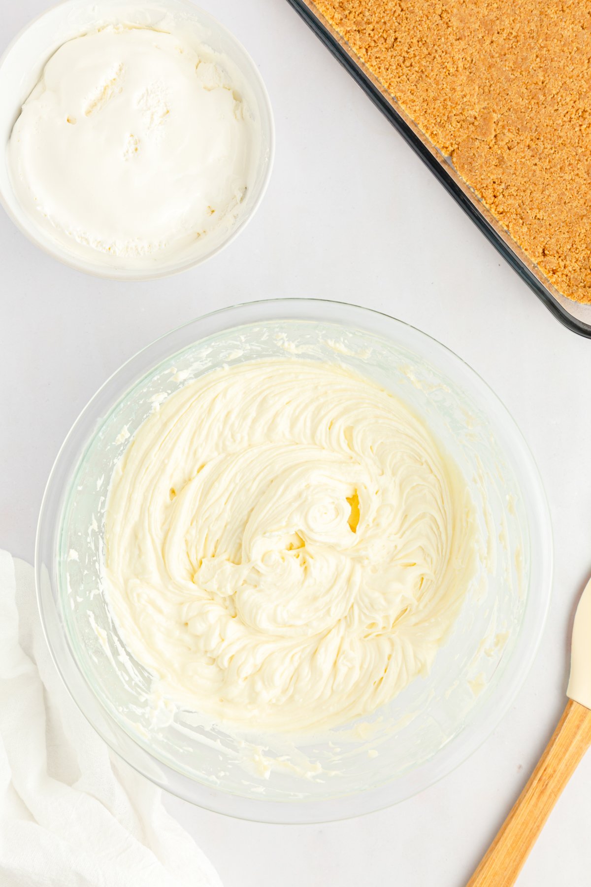 bowl of cream cheese cake filling