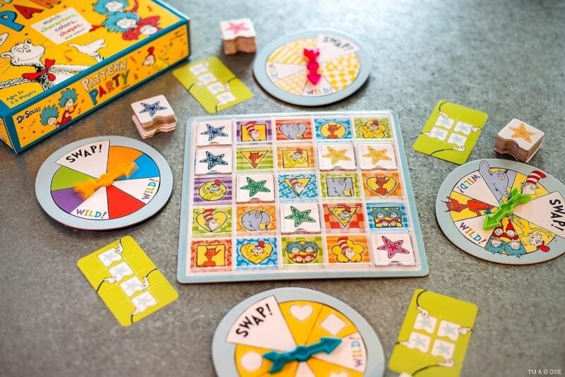 Cat in the Hat pattern party game pieces