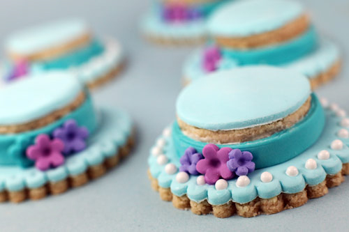 blue cookies decorated like a hat