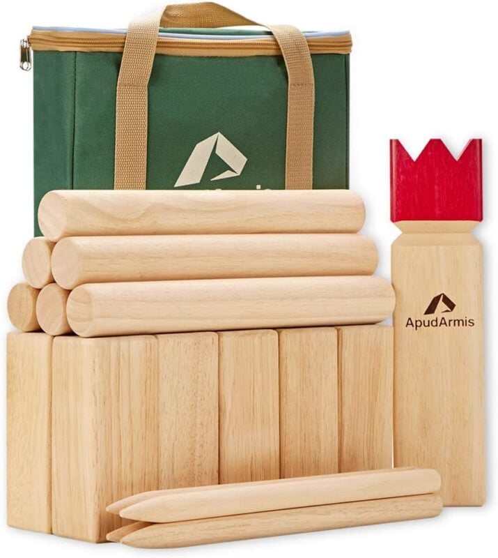 kubb outdoor game