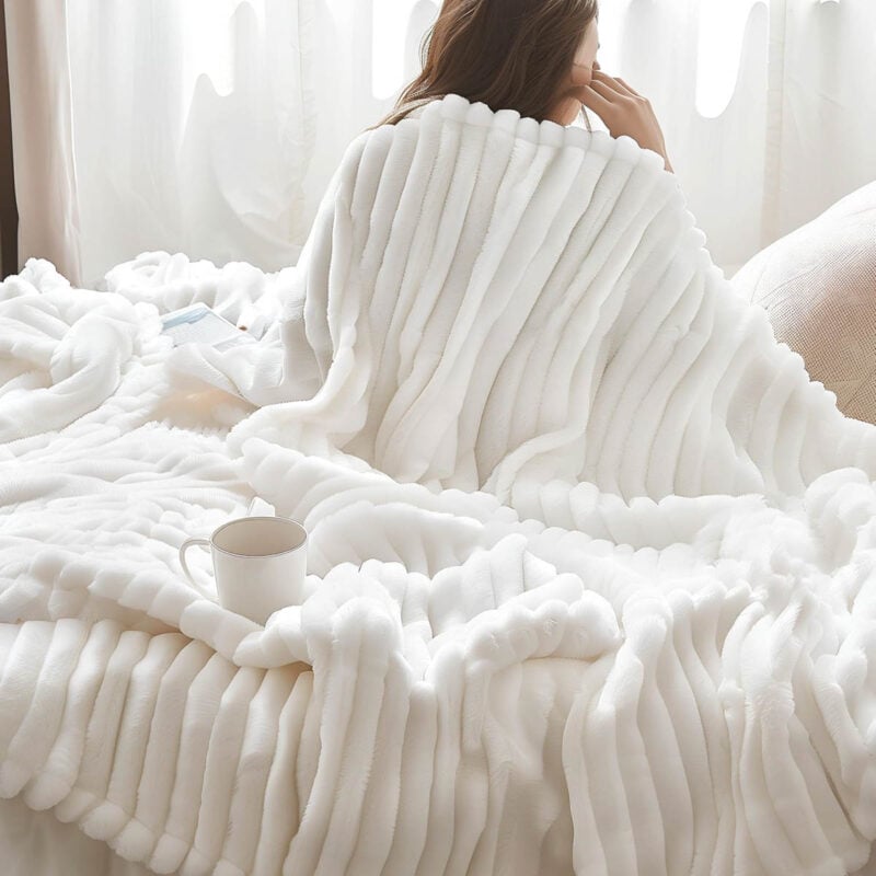 white ribbed soft blanket