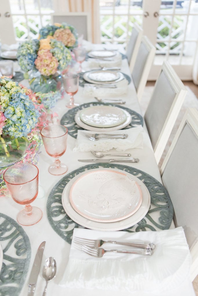 pretty Easter table settings